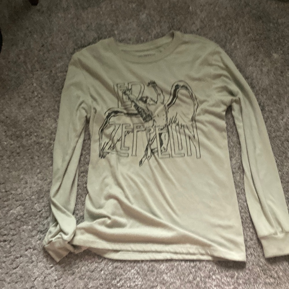 Led Zeppelin tee shirt